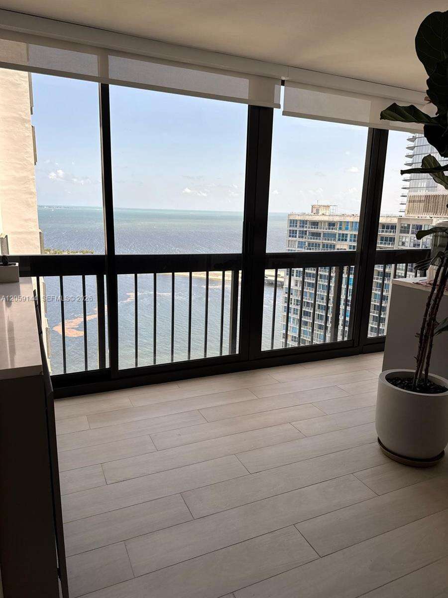 Brickell Bay Club at 2333 Brickell Ave, Miami, FL 33129 - For Rent photo 22