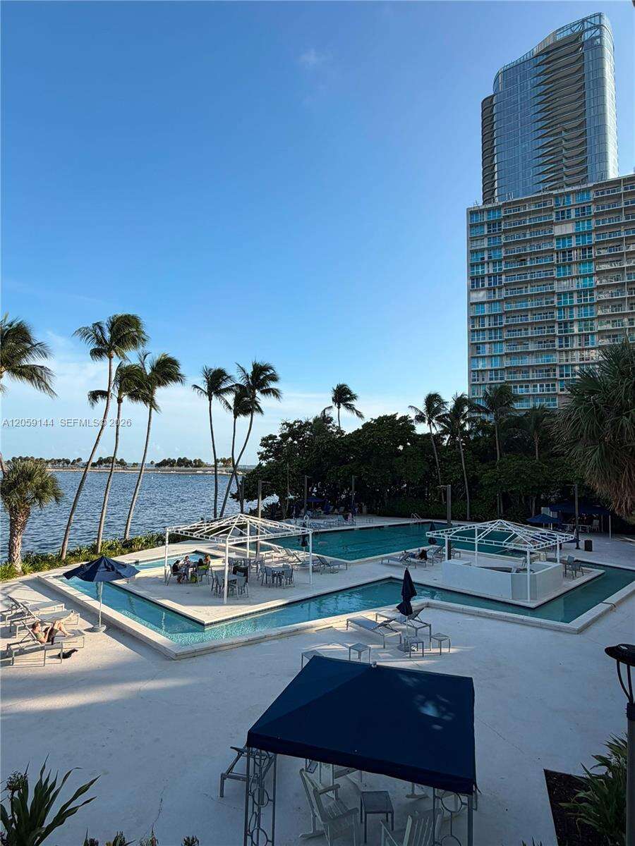 Brickell Bay Club at 2333 Brickell Ave, Miami, FL 33129 - For Rent photo 31