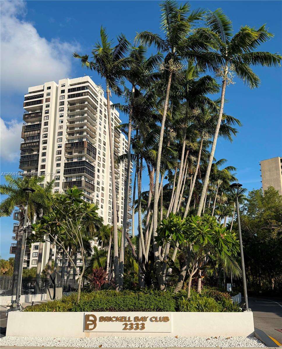 Brickell Bay Club at 2333 Brickell Ave, Miami, FL 33129 - For Rent photo 32