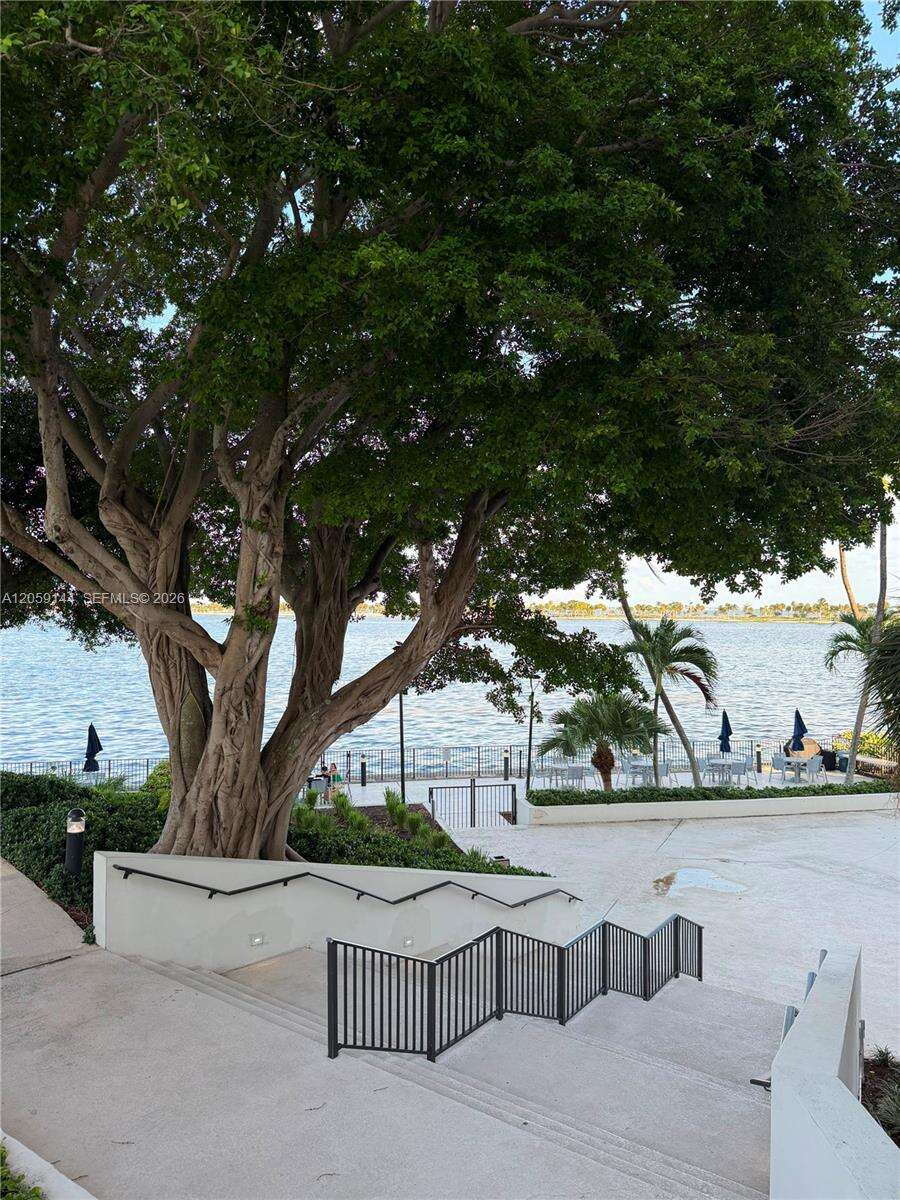 Brickell Bay Club at 2333 Brickell Ave, Miami, FL 33129 - For Rent photo 35