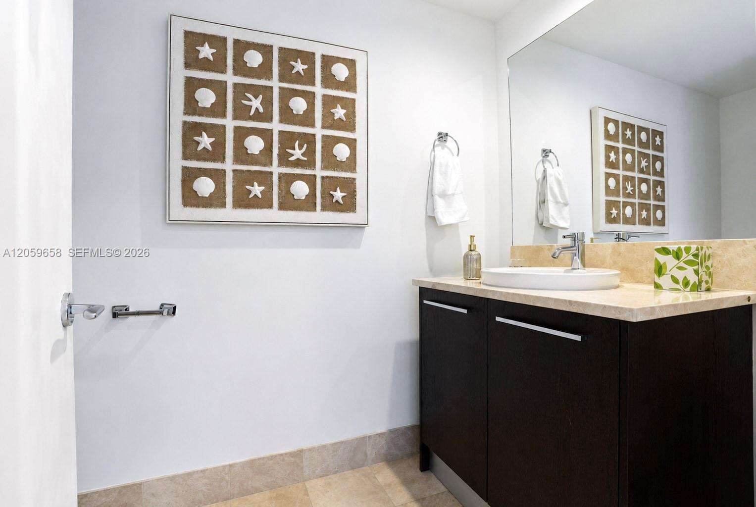 Jade Ocean at 17121 Collins Ave, Sunny Isles Beach, FL 33160 - For Rent photo 24