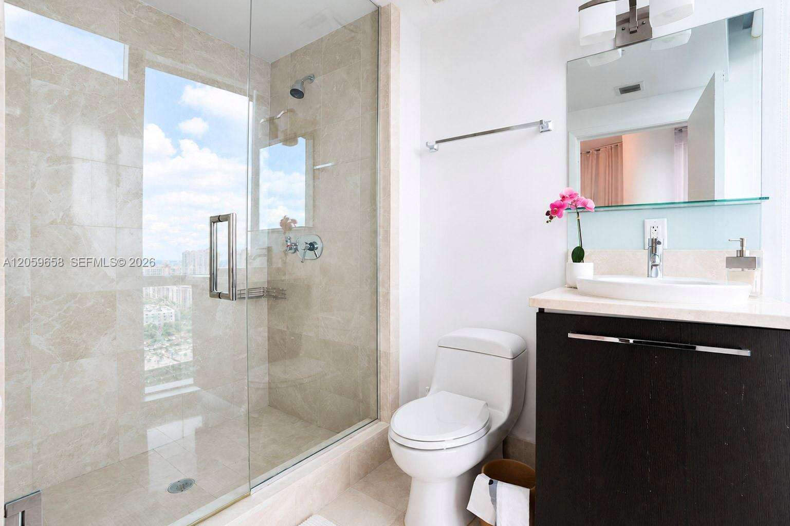 Jade Ocean at 17121 Collins Ave, Sunny Isles Beach, FL 33160 - For Rent photo 31