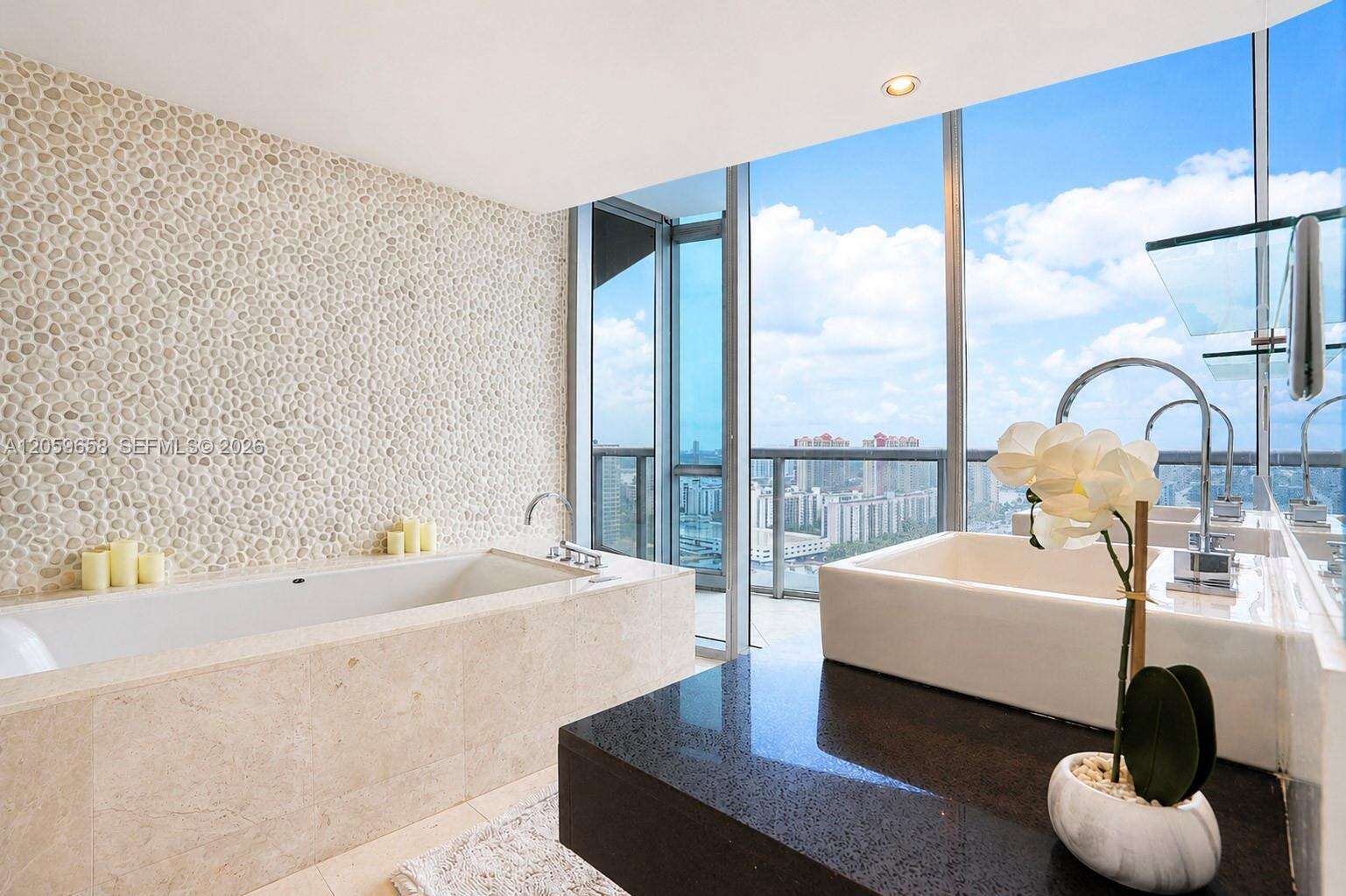 Jade Ocean at 17121 Collins Ave, Sunny Isles Beach, FL 33160 - For Rent photo 34