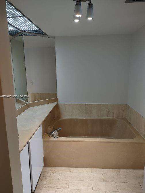 The Grand at 1717 Bayshore Dr, Miami, FL 33132 - For Rent photo 15