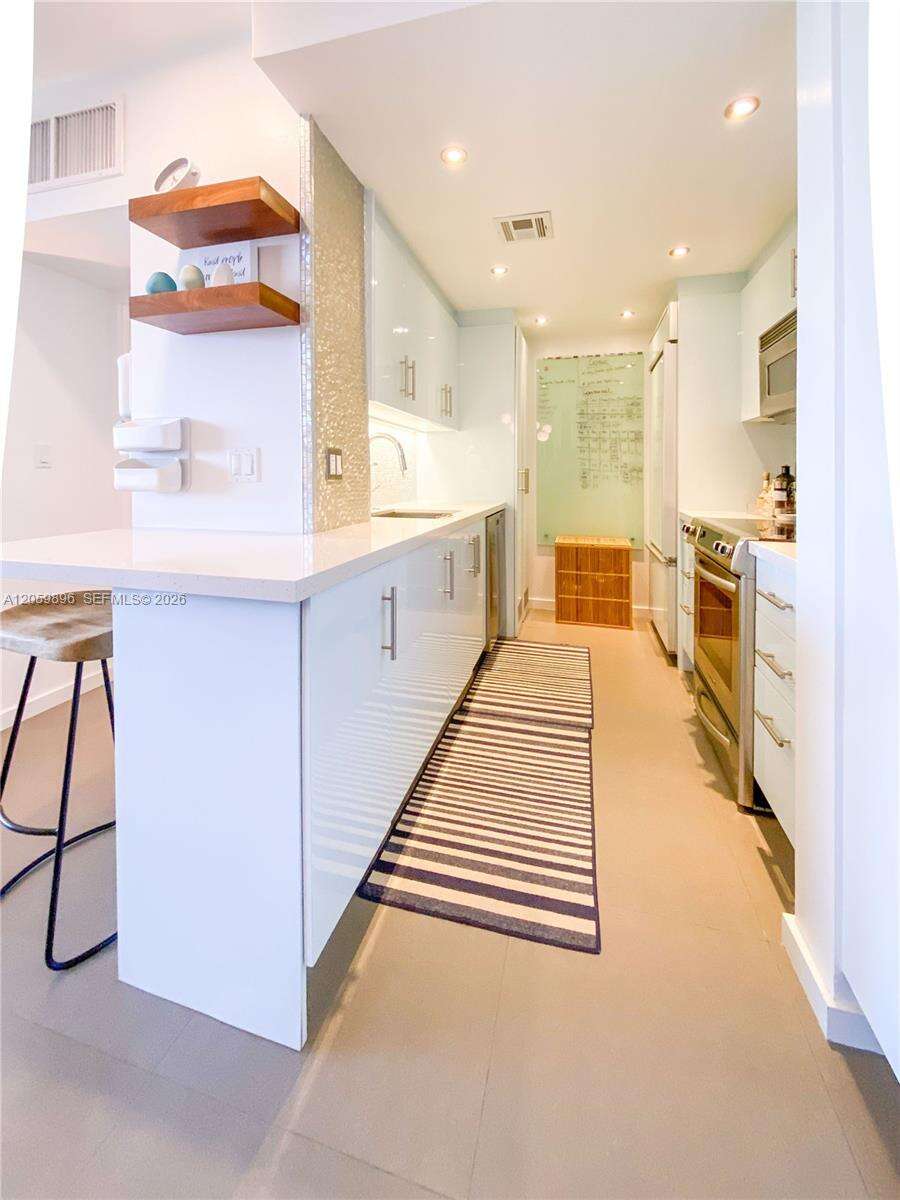 Harbour House at 10275 Collins Ave, Bal Harbour, FL 33154 - For Rent photo 9