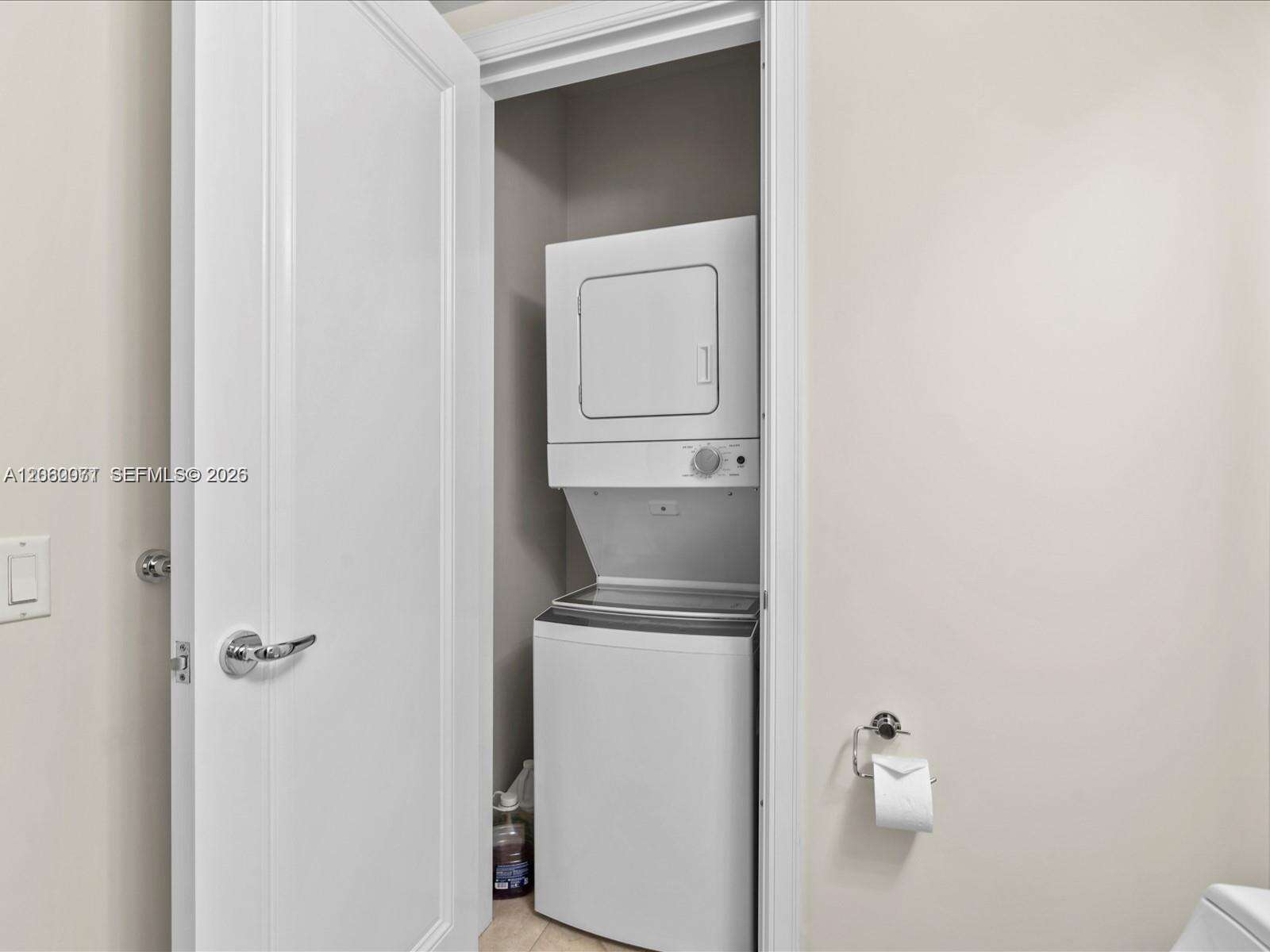 Four Seasons Residences at 1435 Brickell Ave, Miami, FL 33131 - For Rent photo 31