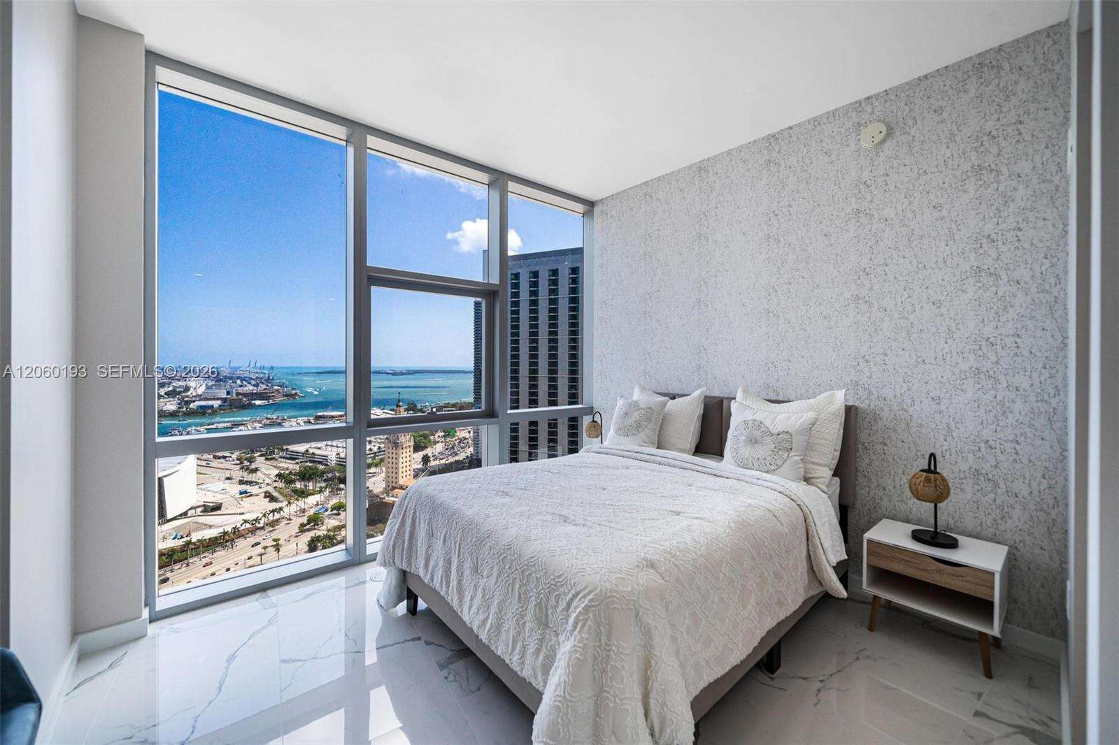 Paramount Miami Worldcenter at 851 1 Ave, Miami, FL 33132 - For Rent photo 32