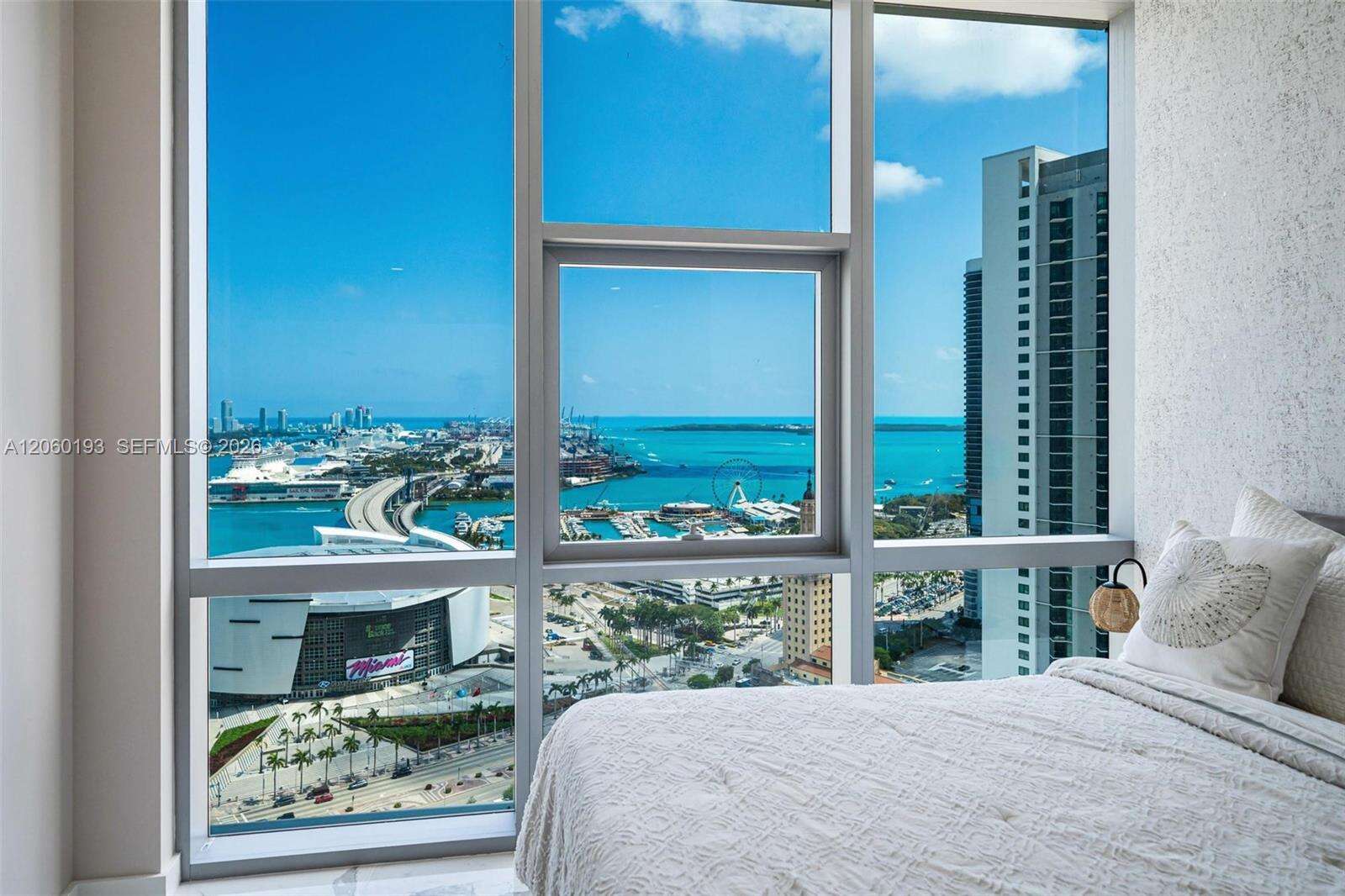 Paramount Miami Worldcenter at 851 1 Ave, Miami, FL 33132 - For Rent photo 33