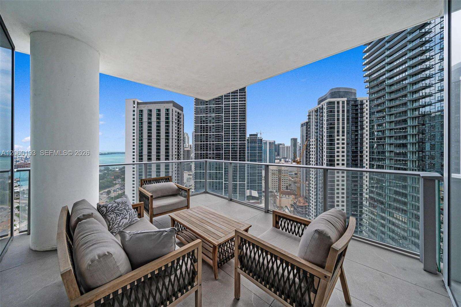 Paramount Miami Worldcenter at 851 1 Ave, Miami, FL 33132 - For Rent photo 40