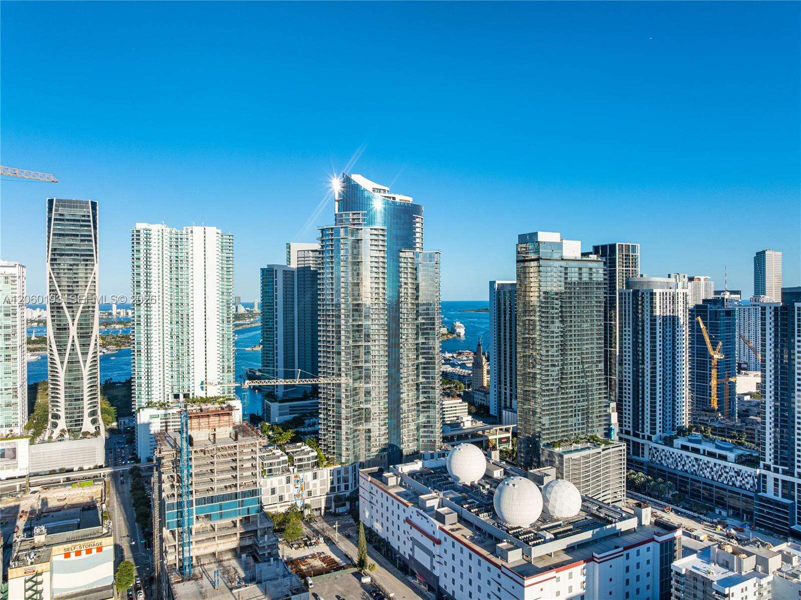 Paramount Miami Worldcenter at 851 1 Ave, Miami, FL 33132 - For Rent photo 43