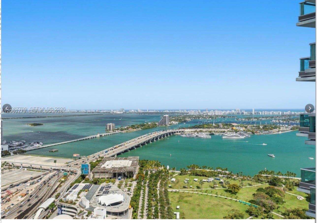 900 Biscayne at 900 Biscayne Blvd, Miami, FL 33132 - For Rent photo 2