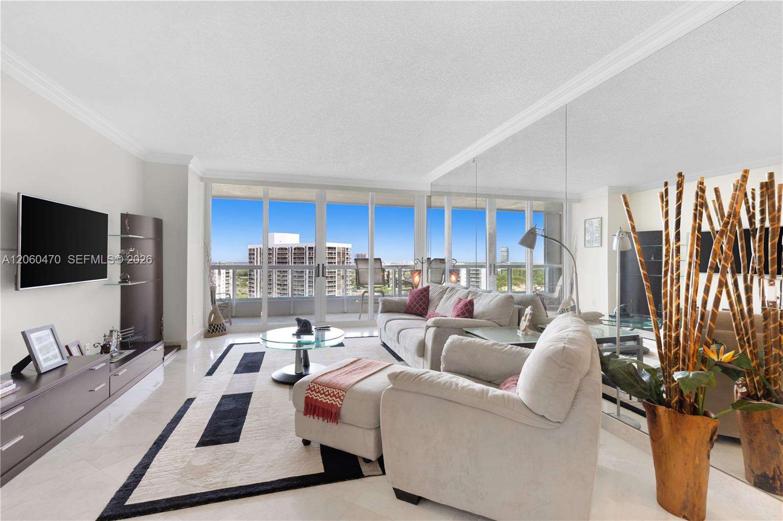 South Tower At The Point at 21055 Yacht Club Dr, Aventura, FL 33180 - For Rent photo 2