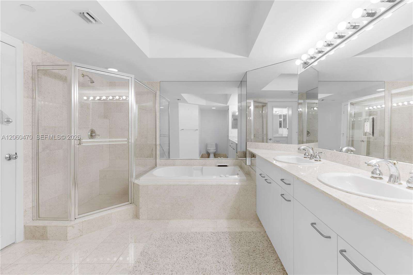 South Tower At The Point at 21055 Yacht Club Dr, Aventura, FL 33180 - For Rent photo 12