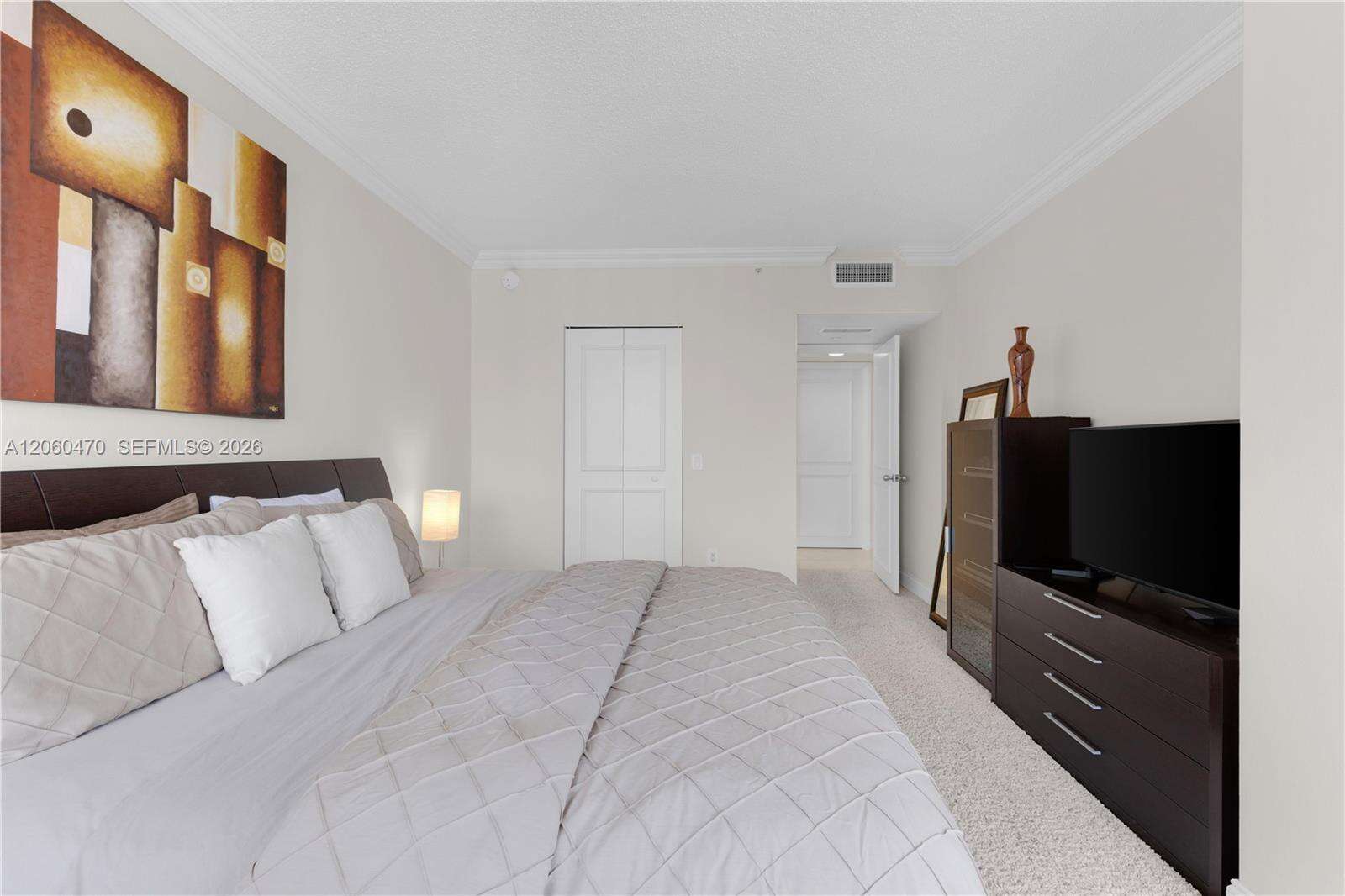 South Tower At The Point at 21055 Yacht Club Dr, Aventura, FL 33180 - For Rent photo 15