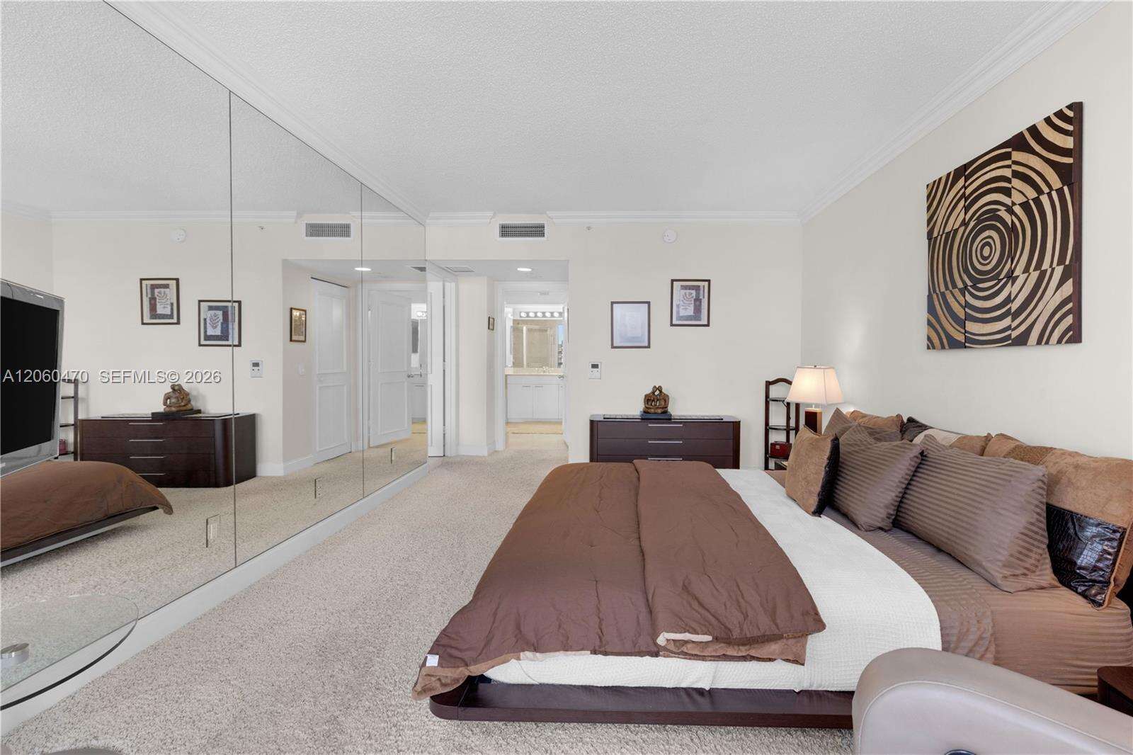 South Tower At The Point at 21055 Yacht Club Dr, Aventura, FL 33180 - For Rent photo 18