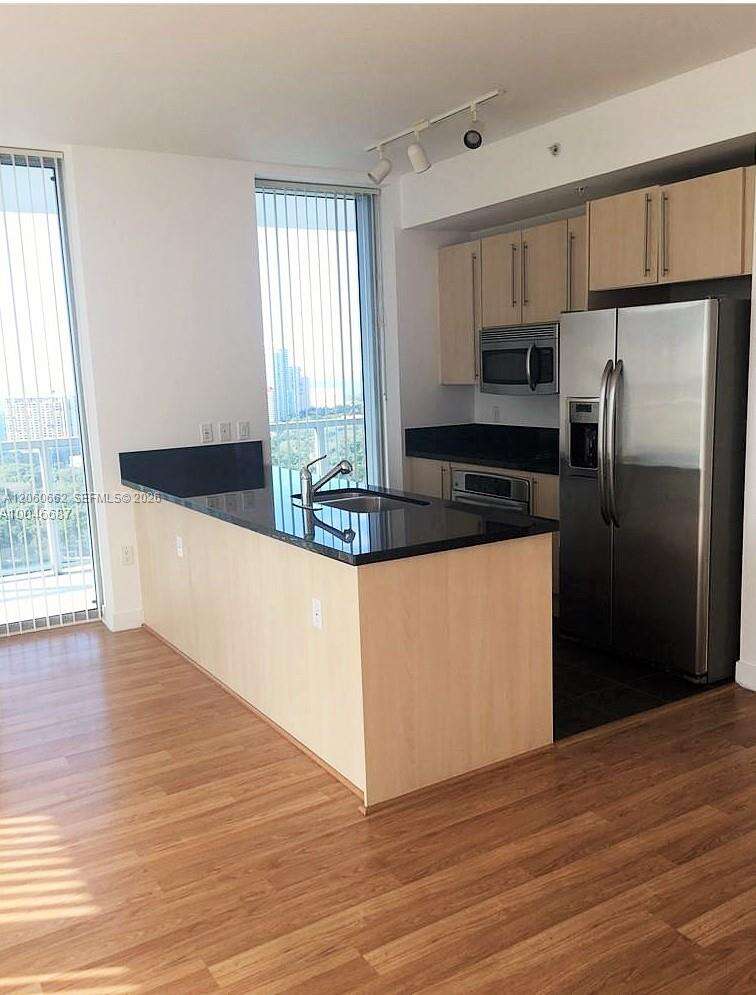 Axis On Brickell at 79 12 St, Miami, FL 33131 - For Rent photo 8