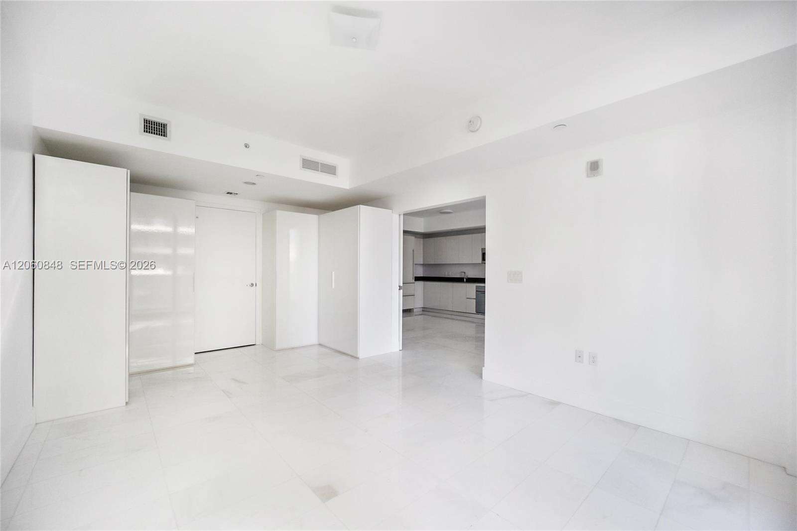 1010 Brickell at 1010 Brickell Ave, Miami, FL 33131 - For Rent photo 12