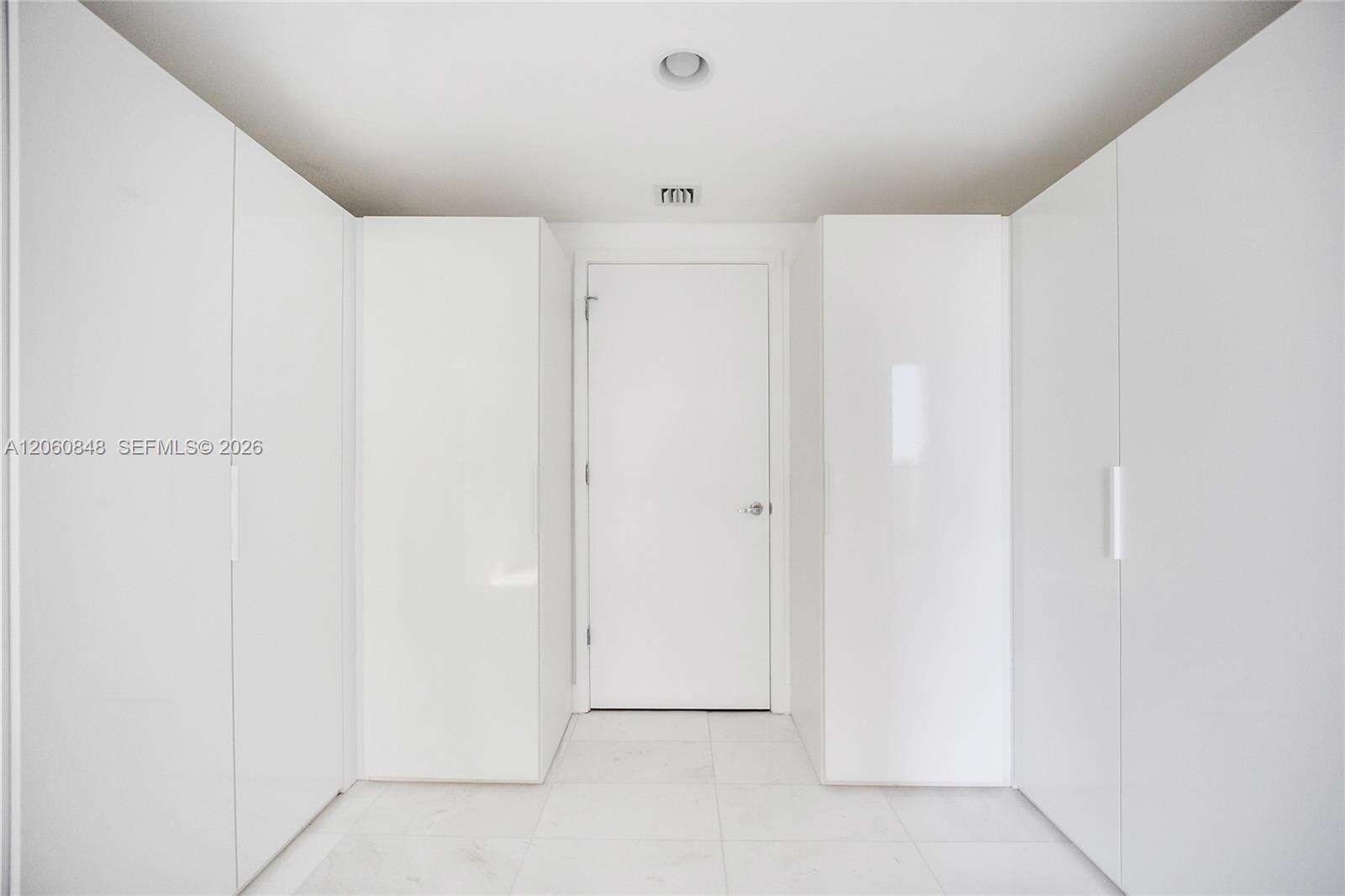 1010 Brickell at 1010 Brickell Ave, Miami, FL 33131 - For Rent photo 13