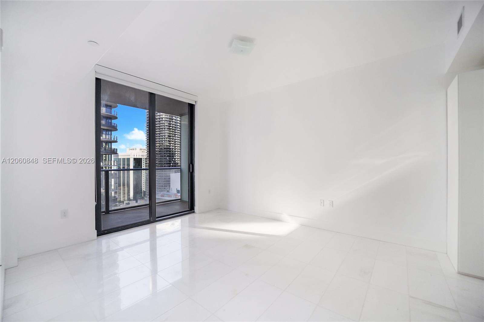 1010 Brickell at 1010 Brickell Ave, Miami, FL 33131 - For Rent photo 10