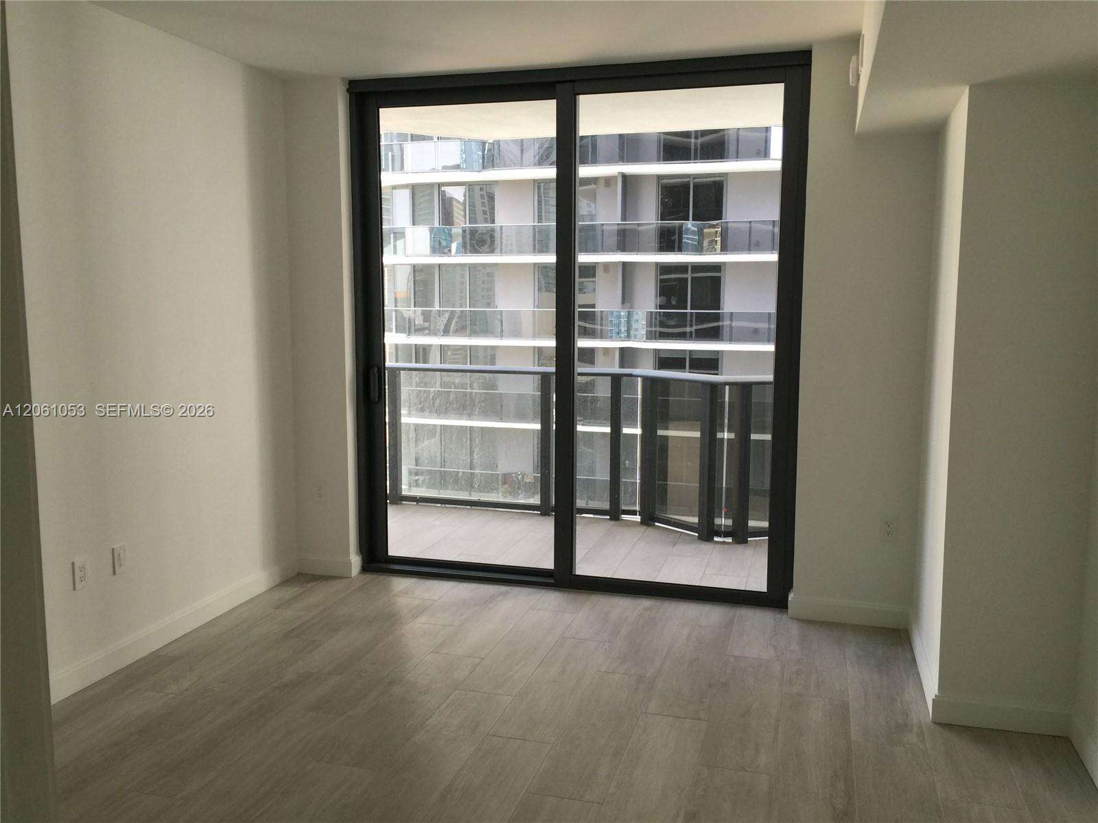 Brickell Heights East at 45 9 St, Miami, FL 33131 - For Rent photo 4