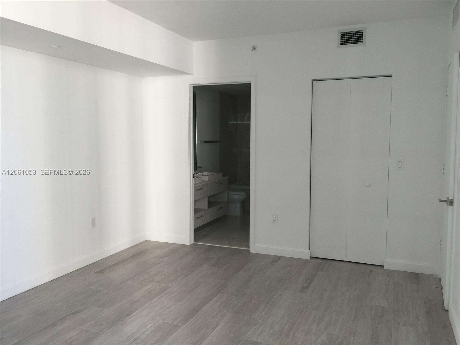 Brickell Heights East at 45 9 St, Miami, FL 33131 - For Rent photo 6