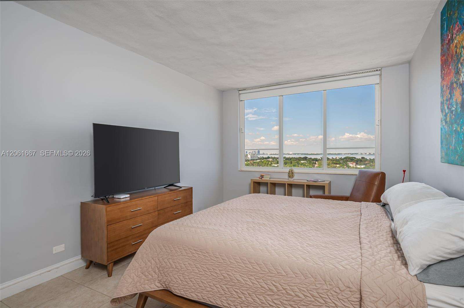 The Carriage Club North at 5005 Collins Ave, Miami Beach, FL 33140 - For Rent photo 10