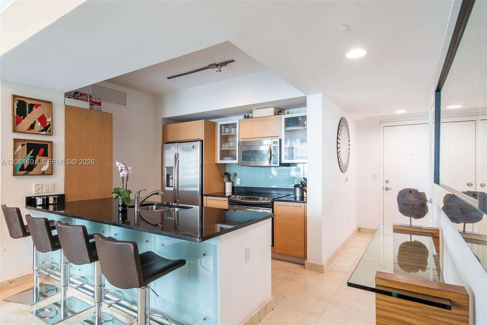 The Plaza On Brickell East at 950 Brickell Bay Dr, Miami, FL 33131 - For Rent photo 2