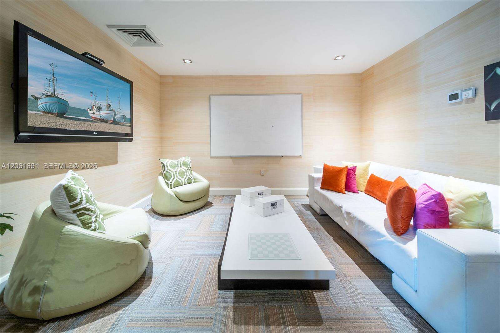 The Plaza On Brickell East at 950 Brickell Bay Dr, Miami, FL 33131 - For Rent photo 25