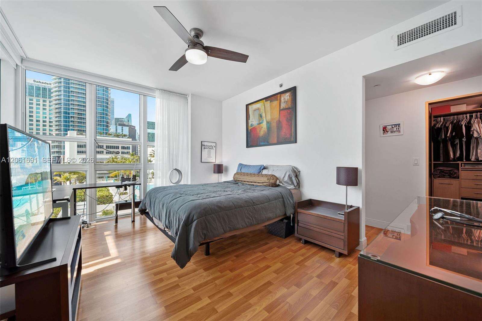 The Plaza On Brickell East at 950 Brickell Bay Dr, Miami, FL 33131 - For Rent photo 9