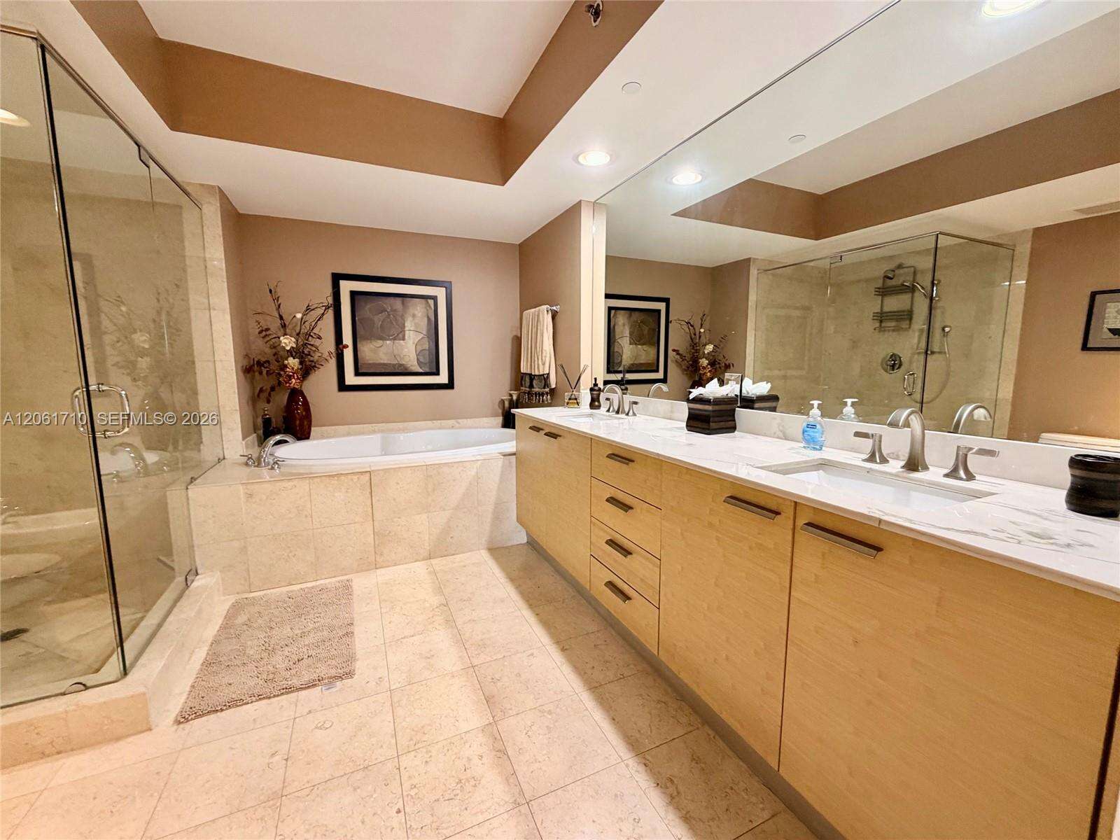 The Beach Club Two at 1830 Ocean Dr, Hallandale Beach, FL 33009 - For Rent photo 20
