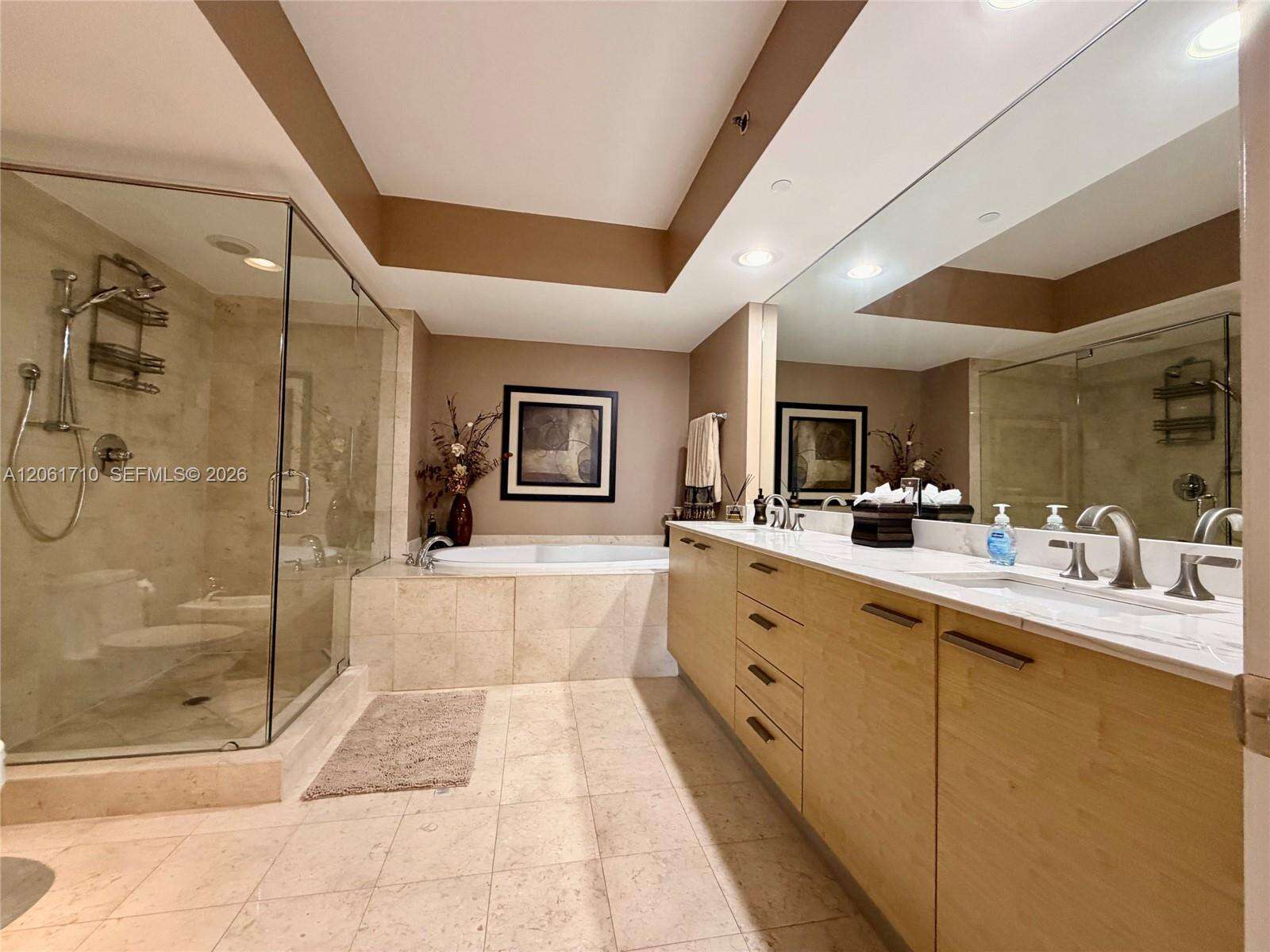 The Beach Club Two at 1830 Ocean Dr, Hallandale Beach, FL 33009 - For Rent photo 21