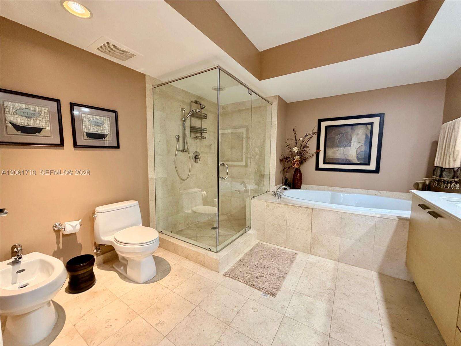 The Beach Club Two at 1830 Ocean Dr, Hallandale Beach, FL 33009 - For Rent photo 22
