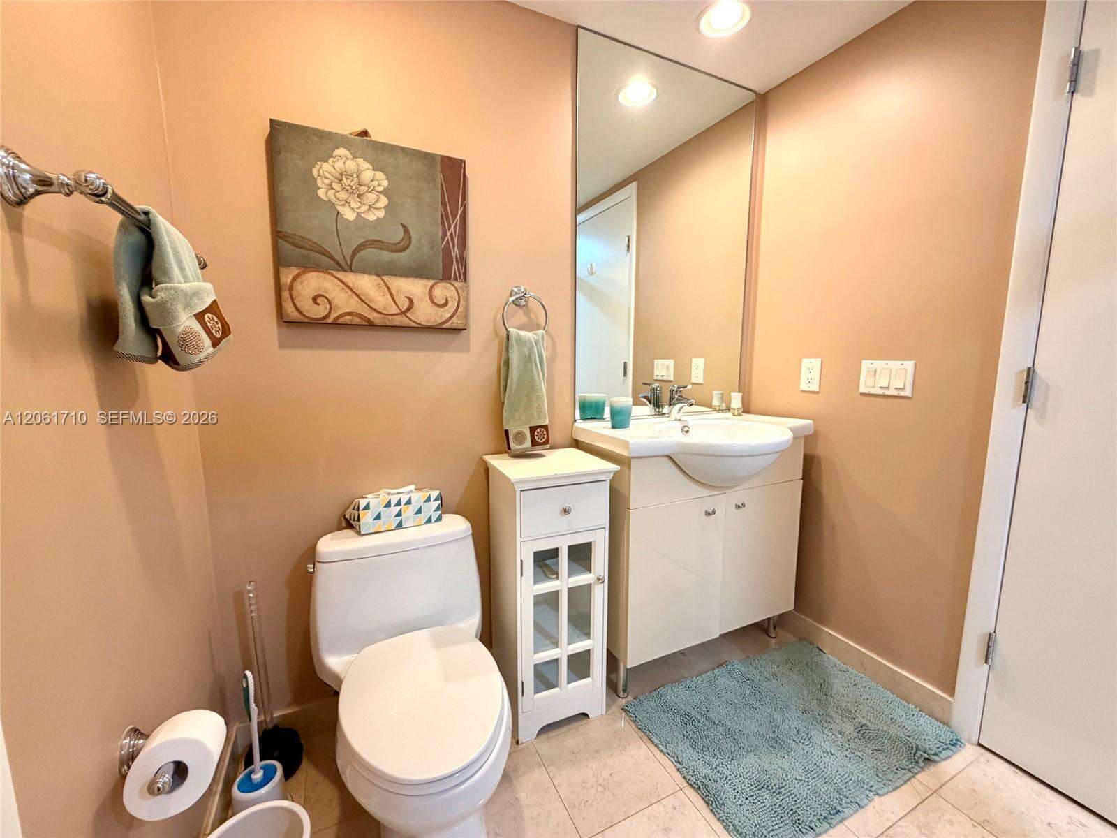 The Beach Club Two at 1830 Ocean Dr, Hallandale Beach, FL 33009 - For Rent photo 27
