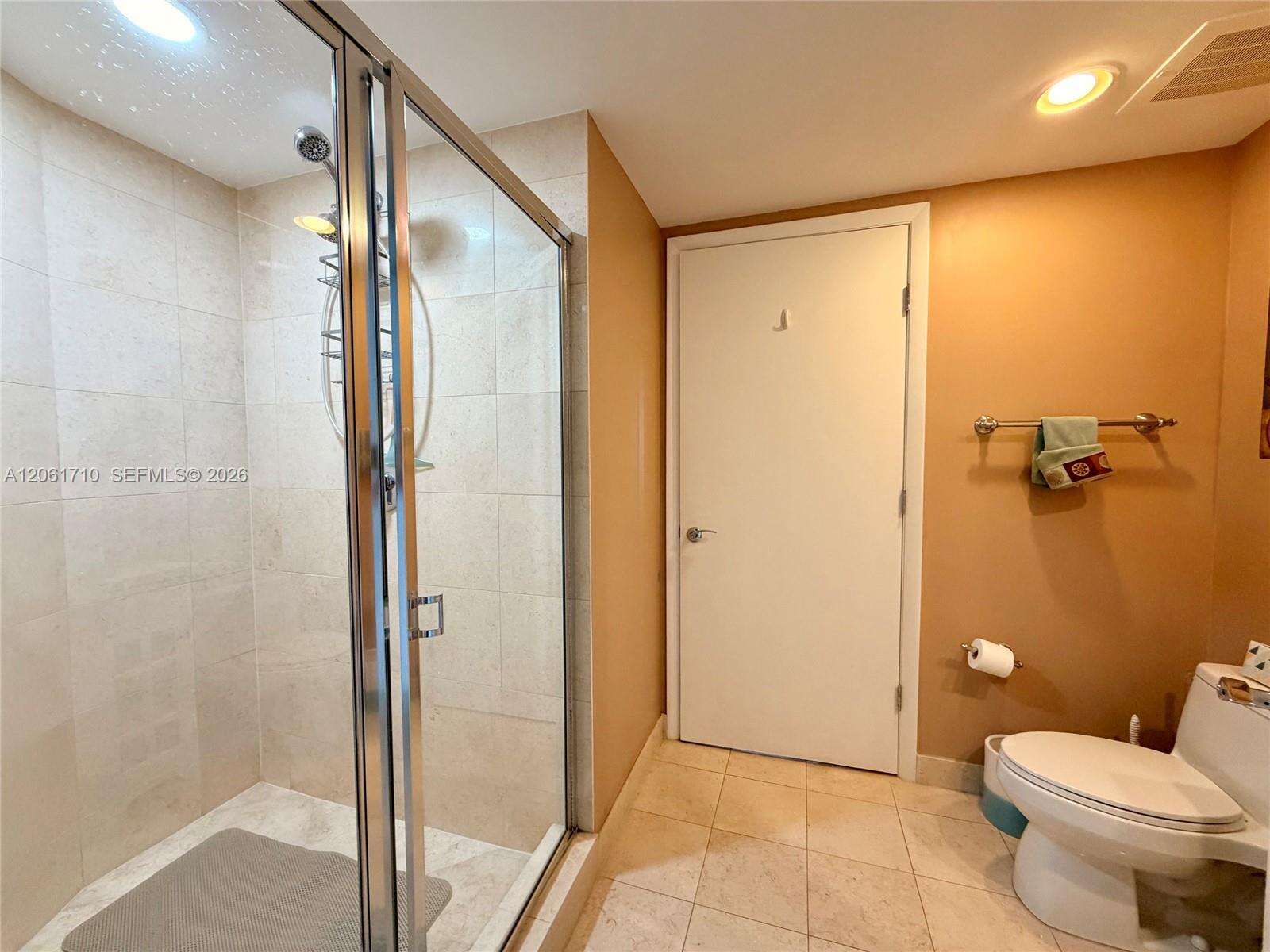 The Beach Club Two at 1830 Ocean Dr, Hallandale Beach, FL 33009 - For Rent photo 29