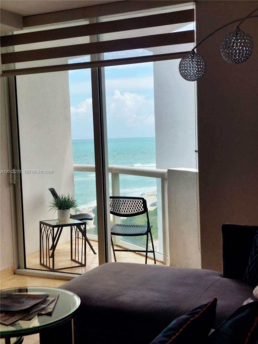 Akoya at 6365 Collins Ave, Miami Beach, FL 33141 - For Rent photo 14