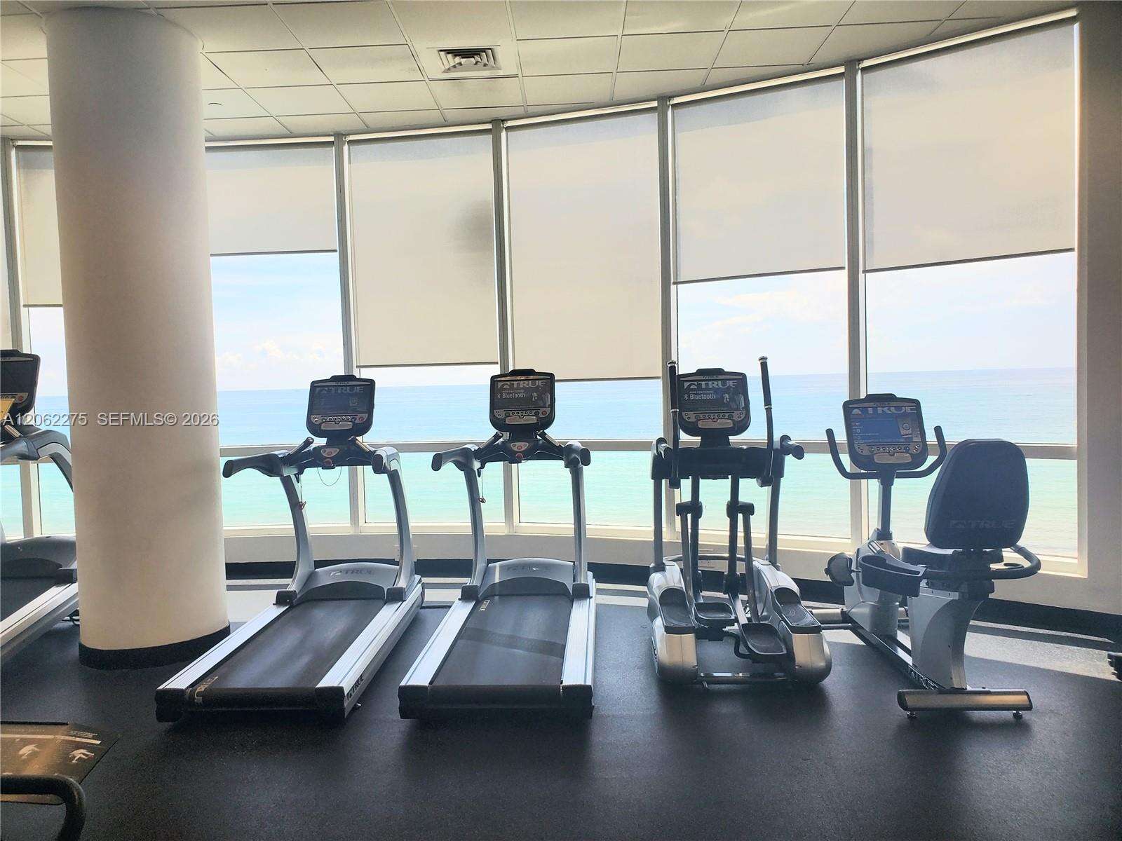 Akoya at 6365 Collins Ave, Miami Beach, FL 33141 - For Rent photo 24