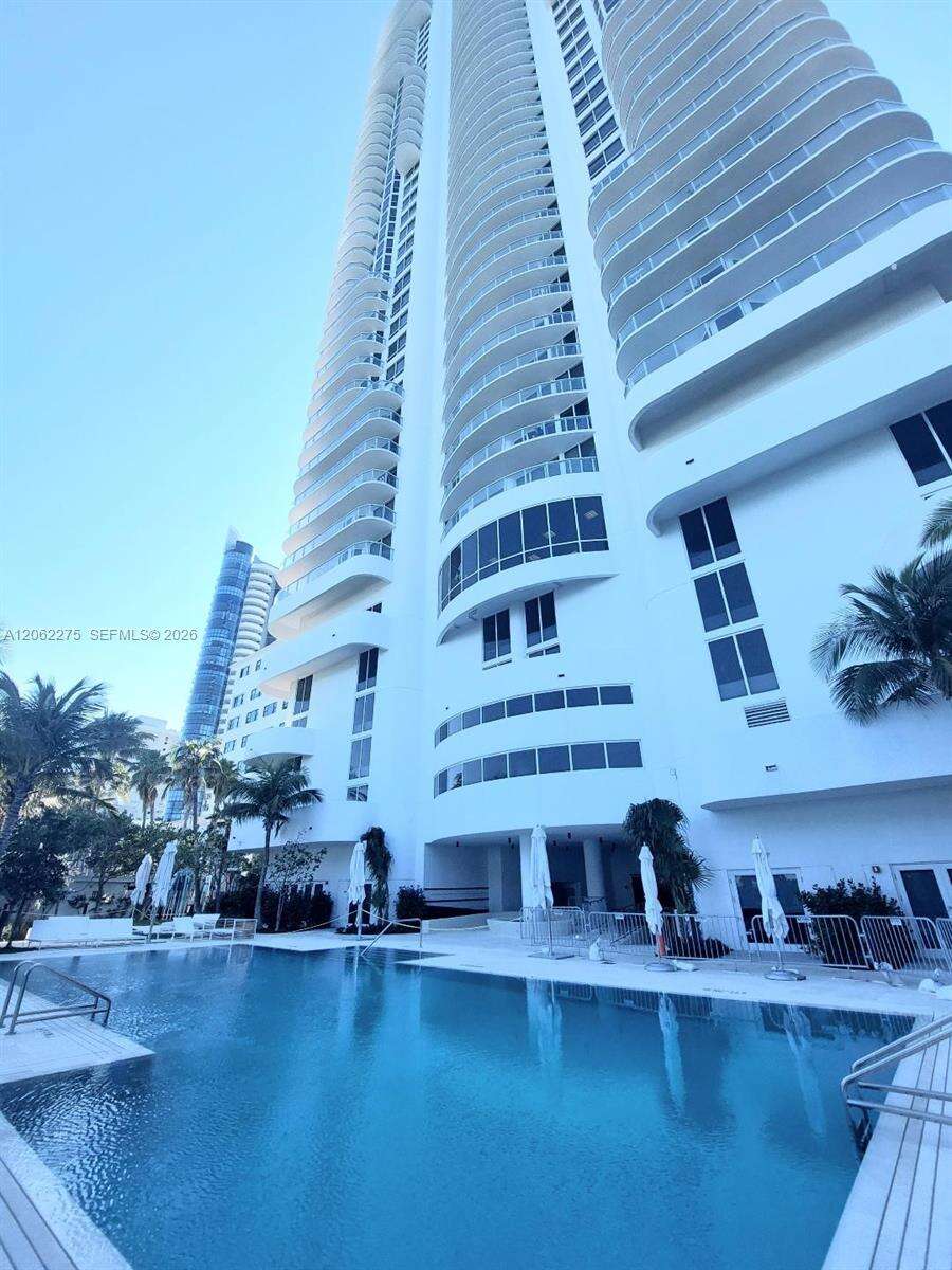 Akoya at 6365 Collins Ave, Miami Beach, FL 33141 - For Rent photo 29