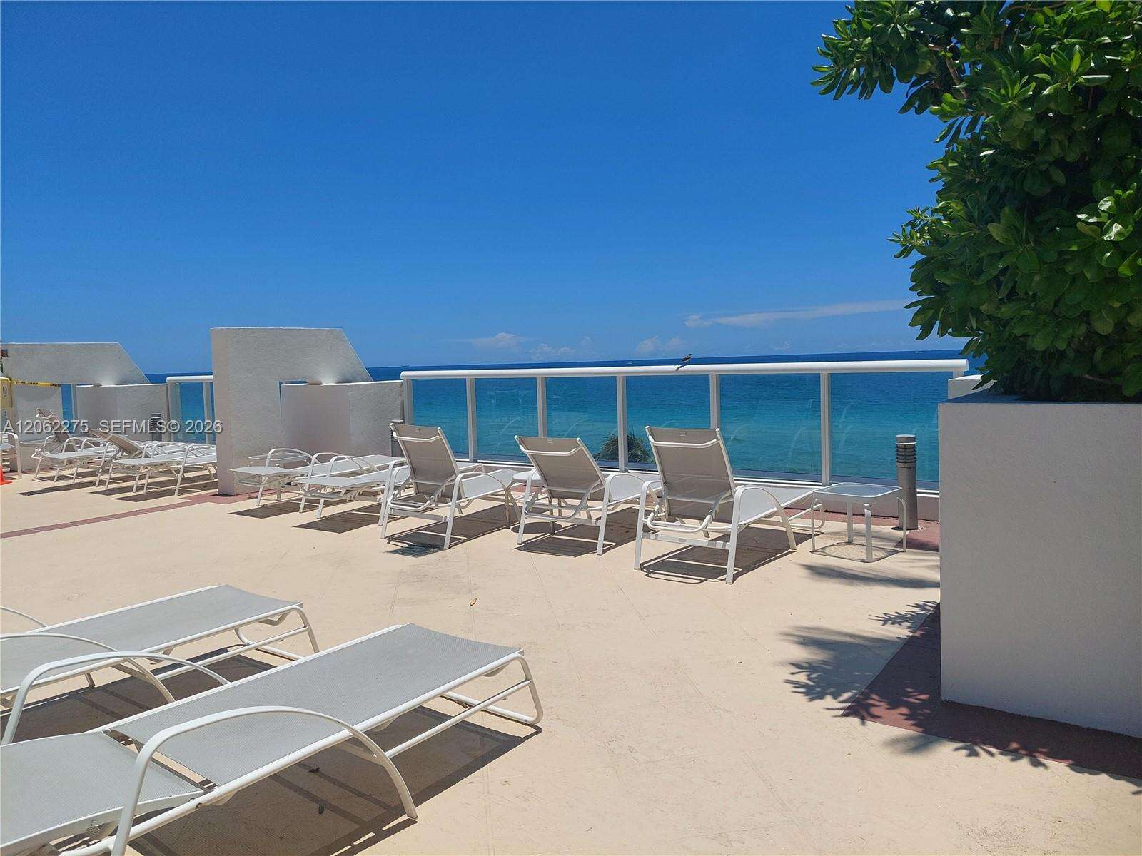Akoya at 6365 Collins Ave, Miami Beach, FL 33141 - For Rent photo 39