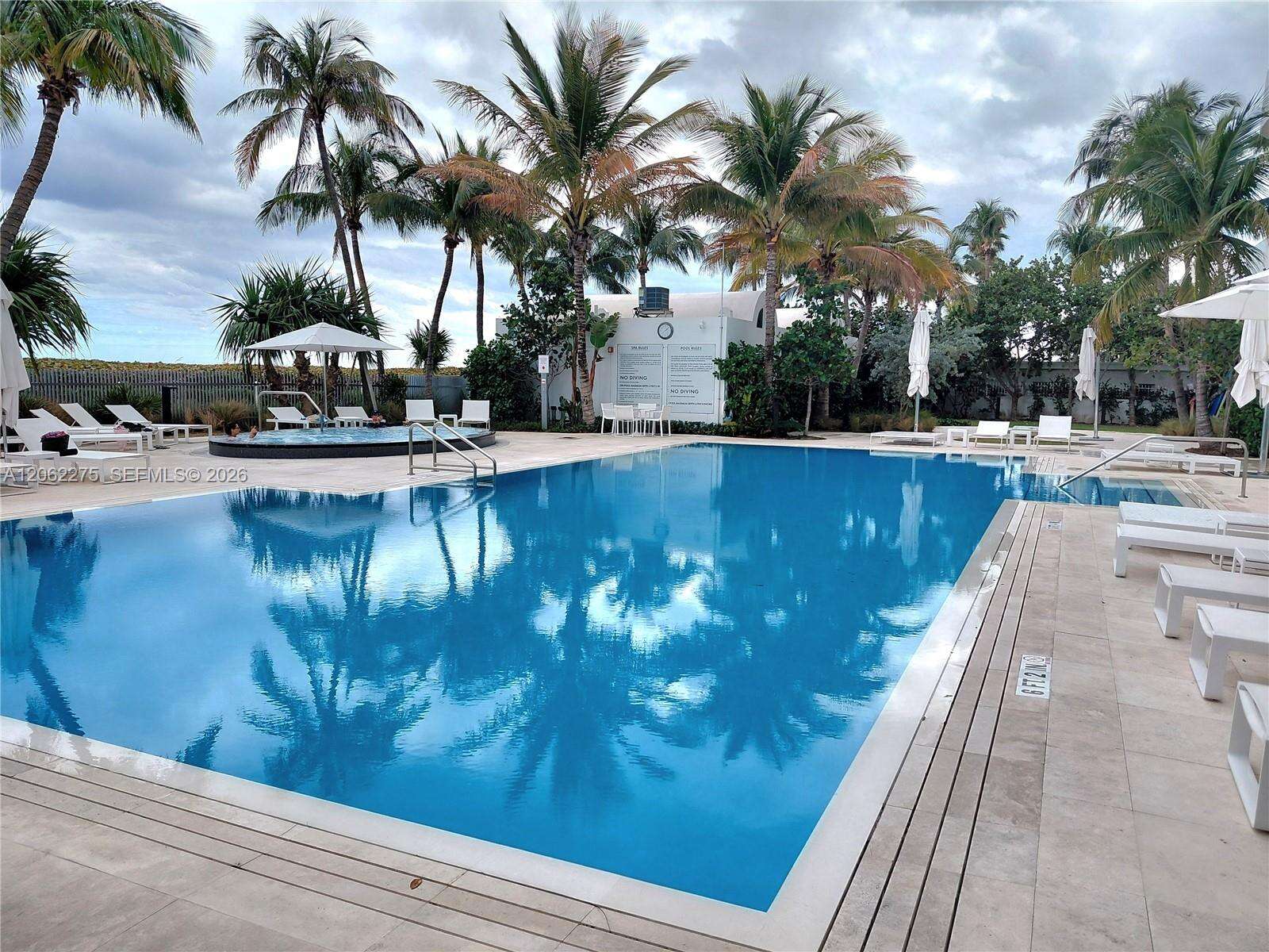 Akoya at 6365 Collins Ave, Miami Beach, FL 33141 - For Rent photo 44