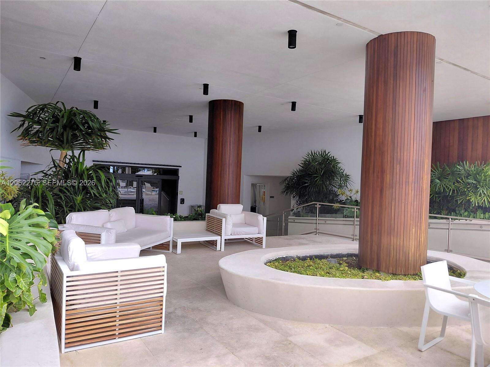 Akoya at 6365 Collins Ave, Miami Beach, FL 33141 - For Rent photo 46