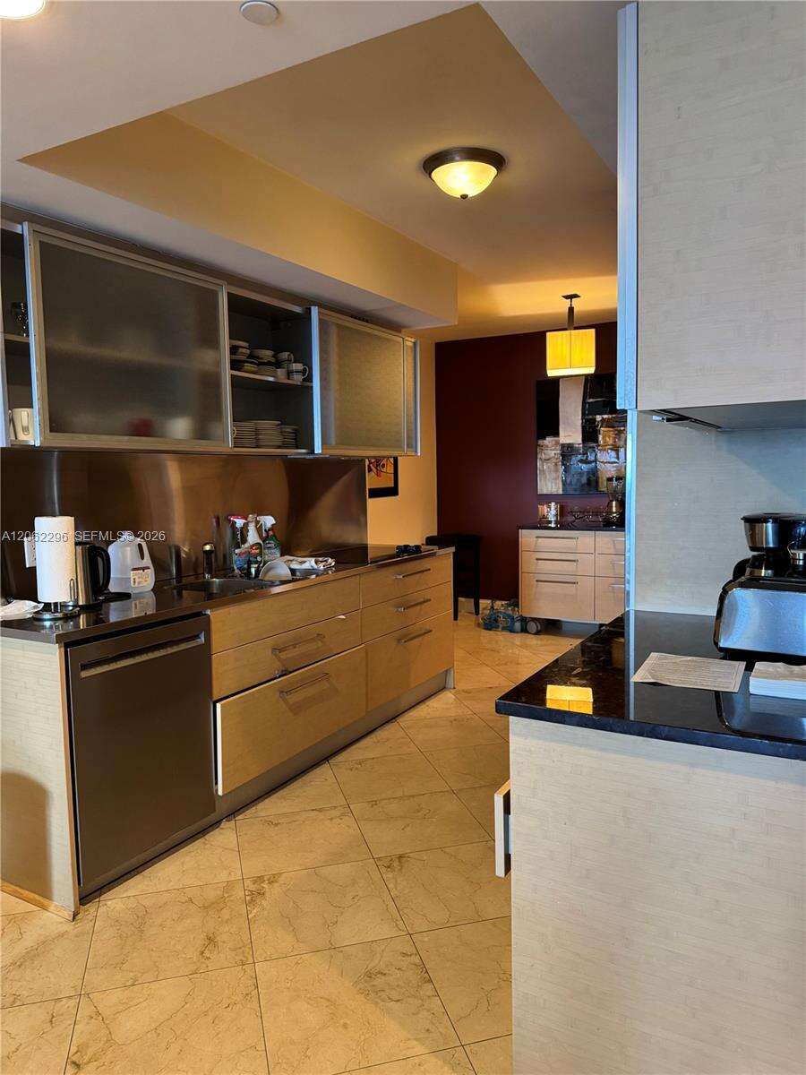 The Beach Club at 1850 Ocean Dr, Hallandale Beach, FL 33009 - For Rent photo 11