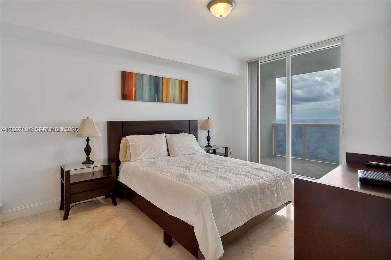 The Beach Club at 1850 Ocean Dr, Hallandale Beach, FL 33009 - For Rent photo 15