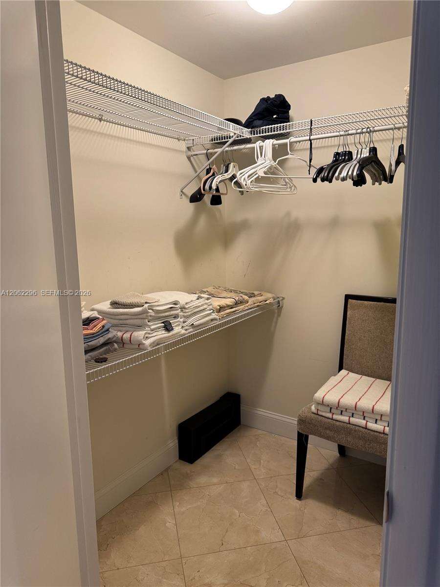 The Beach Club at 1850 Ocean Dr, Hallandale Beach, FL 33009 - For Rent photo 18
