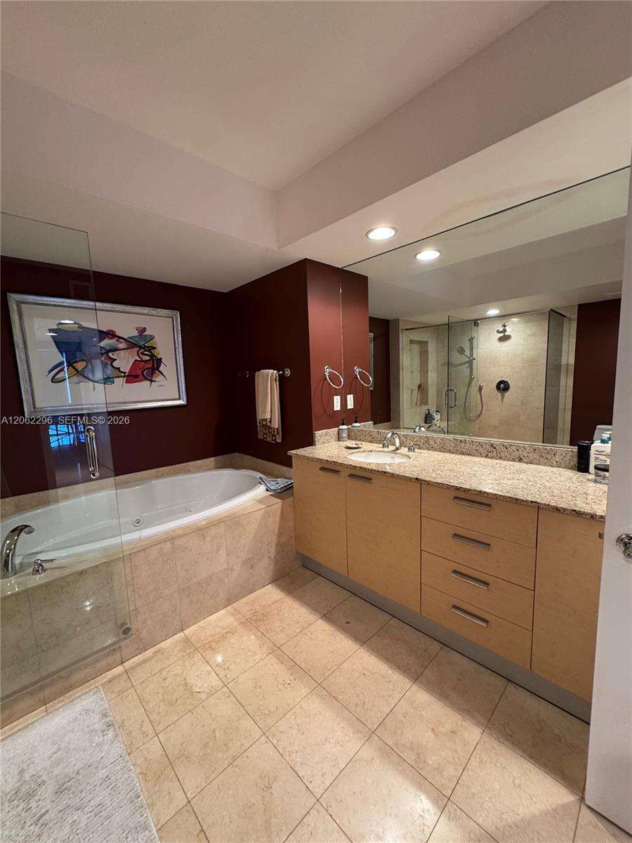 The Beach Club at 1850 Ocean Dr, Hallandale Beach, FL 33009 - For Rent photo 22