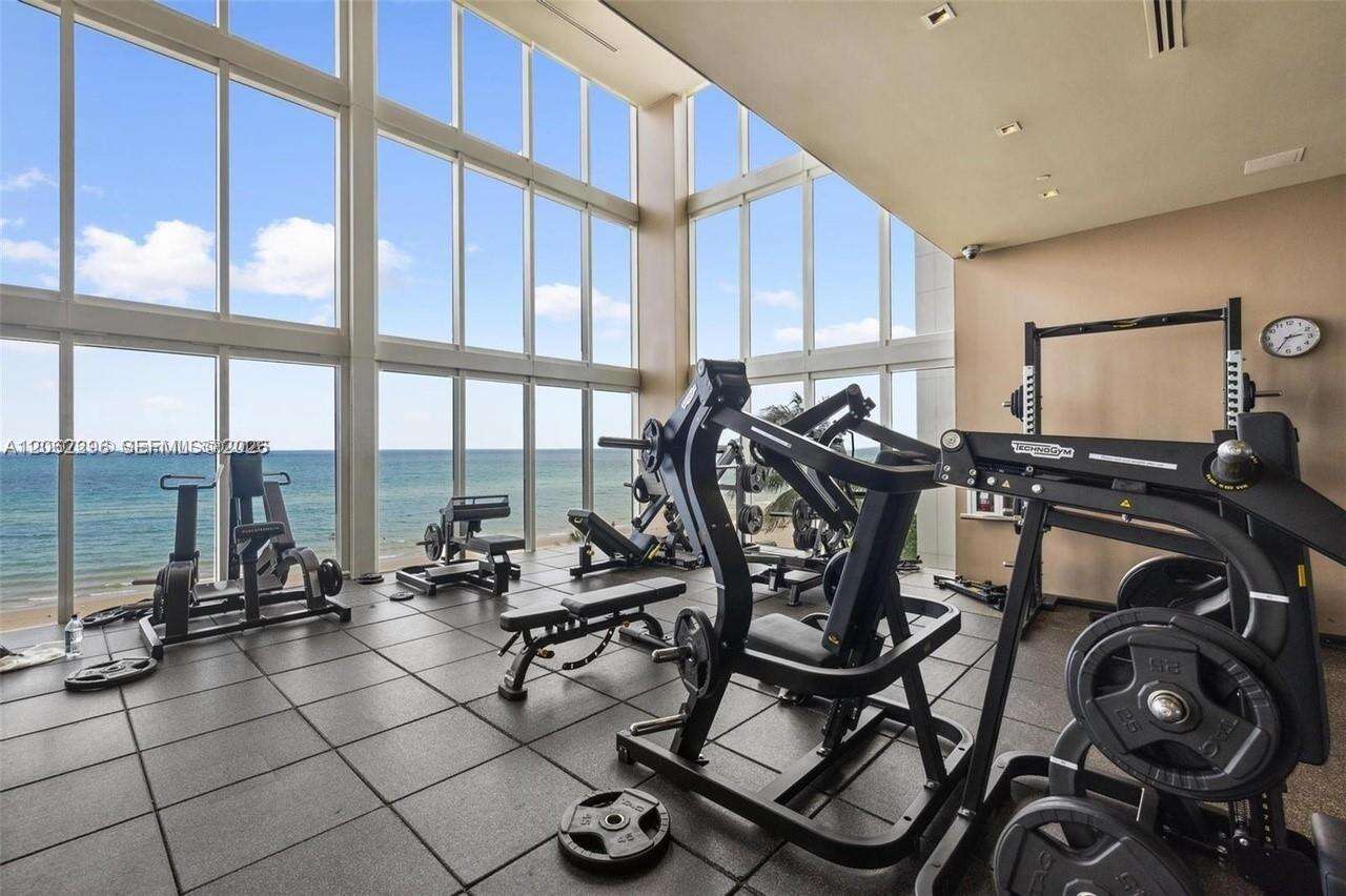 The Beach Club at 1850 Ocean Dr, Hallandale Beach, FL 33009 - For Rent photo 32