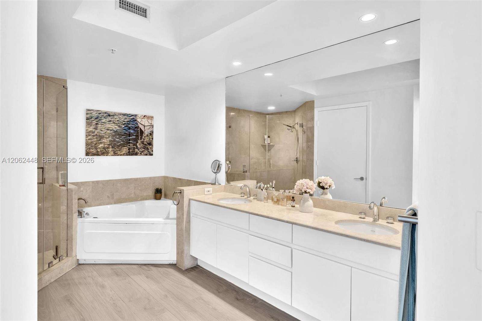 Three Tequesta Point at 848 Brickell Key Dr, Miami, FL 33131 - For Rent photo 22