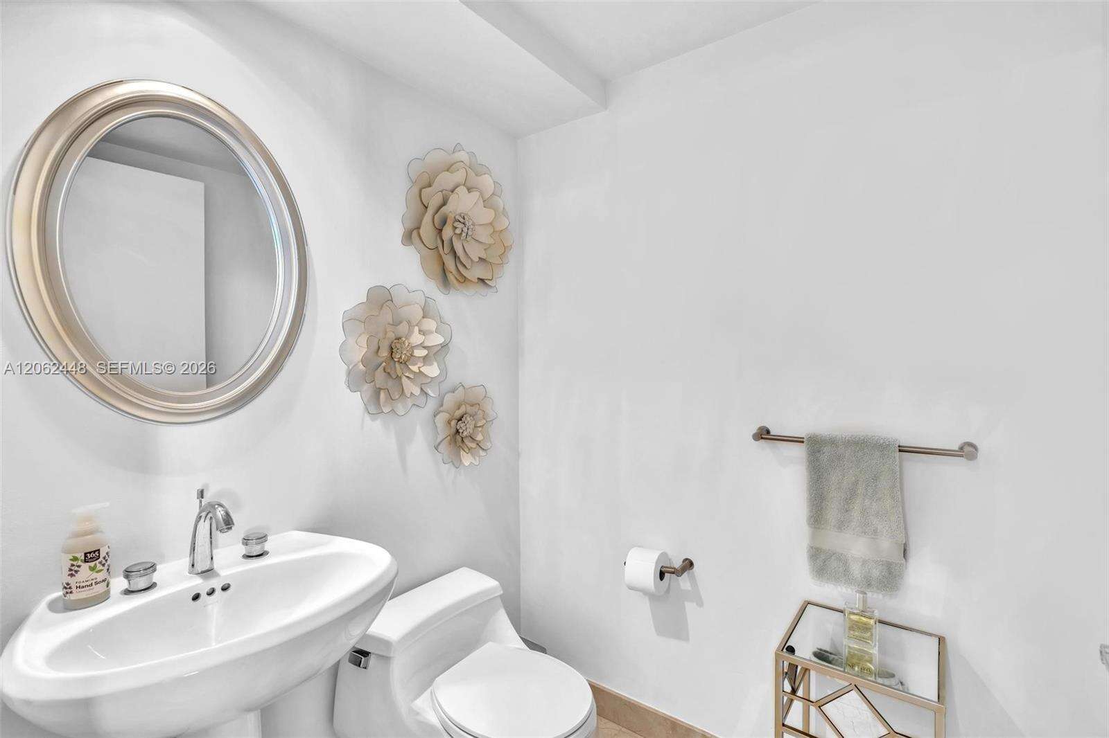 Three Tequesta Point at 848 Brickell Key Dr, Miami, FL 33131 - For Rent photo 6