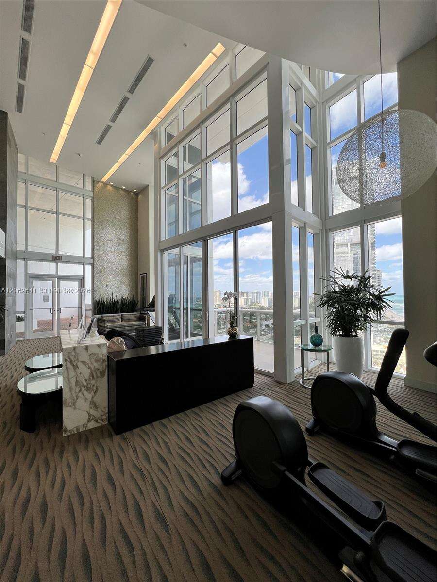 Trump Royale at 18201 Collins Ave, Sunny Isles Beach, FL 33160 - For Rent photo 16
