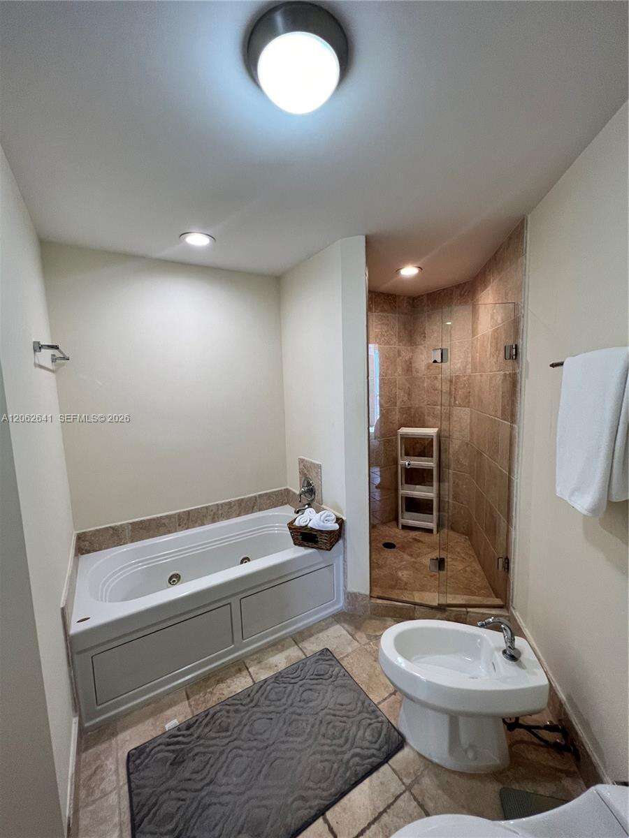 Trump Royale at 18201 Collins Ave, Sunny Isles Beach, FL 33160 - For Rent photo 28