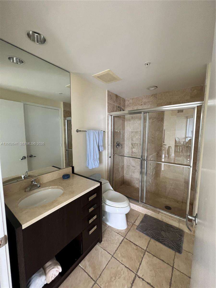 Trump Royale at 18201 Collins Ave, Sunny Isles Beach, FL 33160 - For Rent photo 32